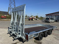 Henra Maschinentransporter 403 X 170 Anhänger